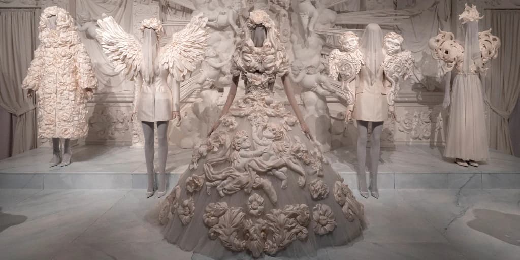 Exhibition Du Cœur À La Main: Dolce&Gabbana